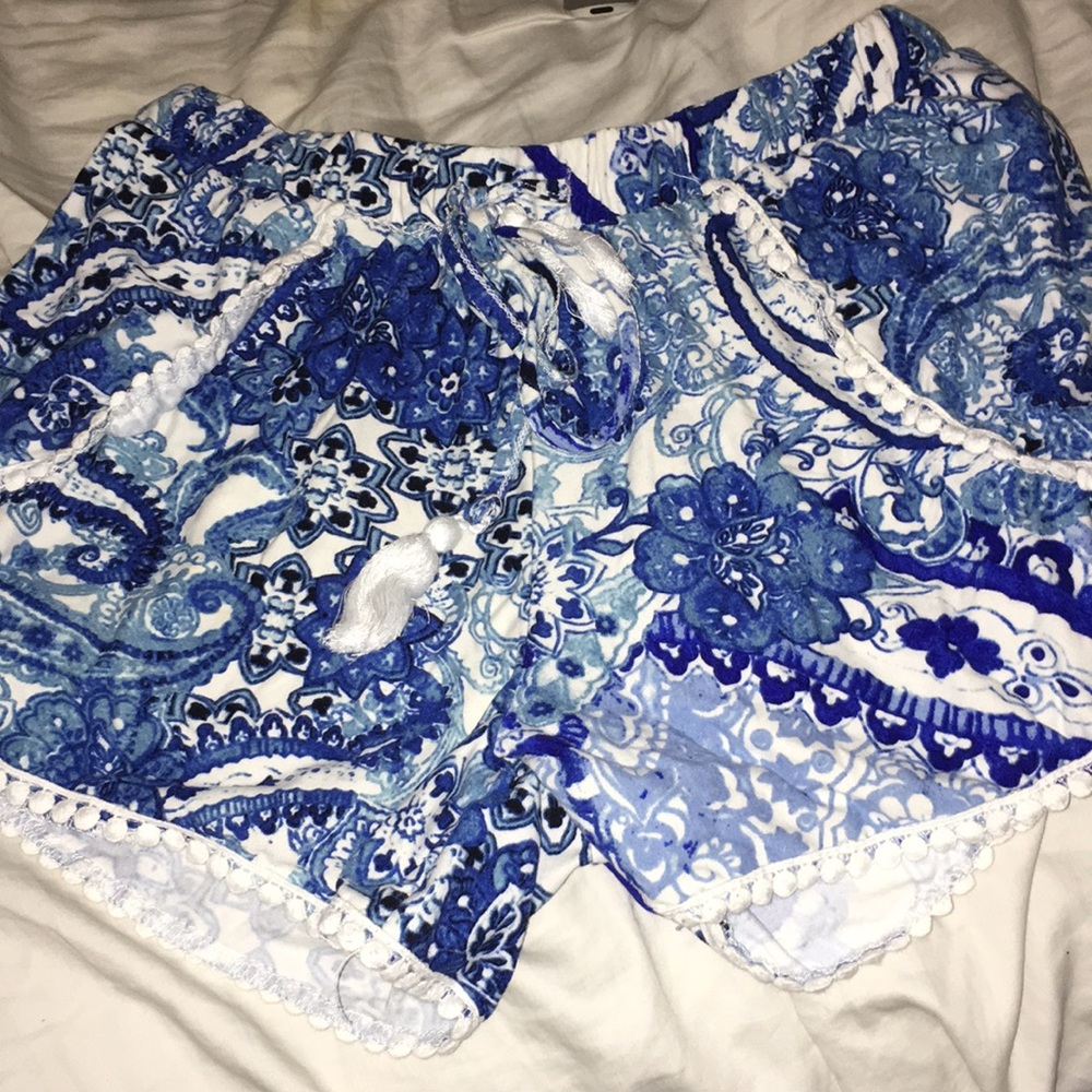 blue and white loose shorts